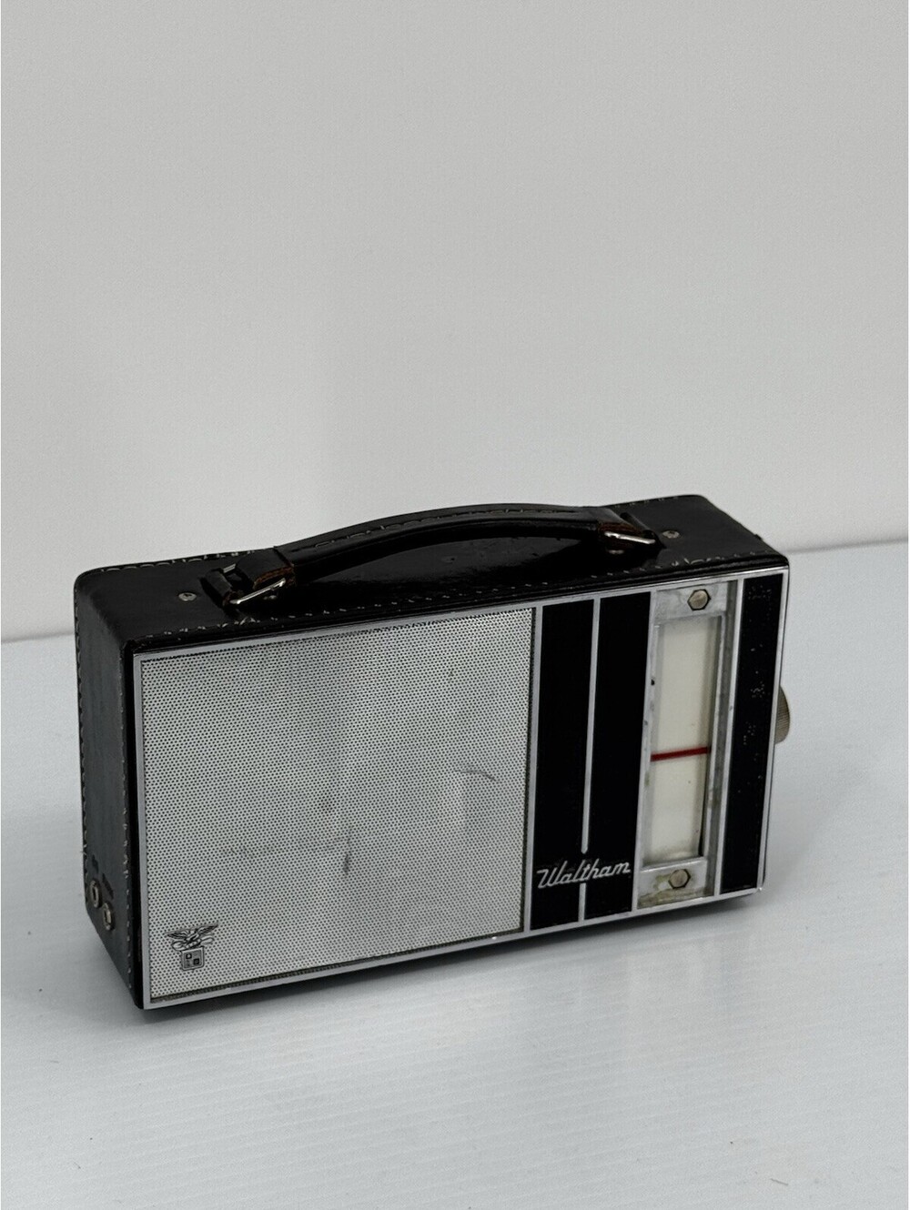 Vintage Waltham WA 3201 L 8 Transistor Radio Working Leather Case Japan 1960s